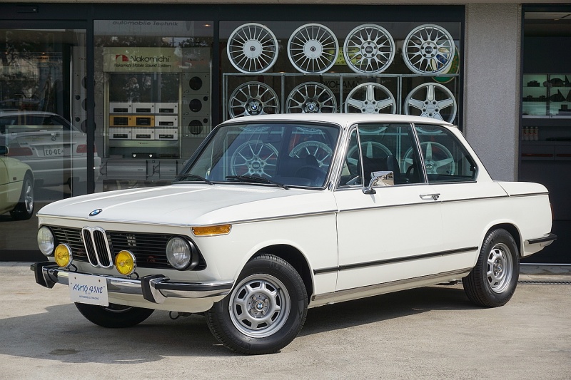 売約車両のお知らせ 75y Bmw 02tii Kugelfischer シャモニーホワイト E10 Autofine Bmw Alpinaの専門店 修理 車検 整備 新車中古車販売のオートファイン 神奈川県 横浜