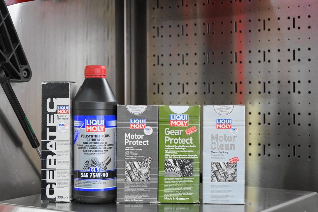 即日発送】 ヒロチー商事3号店20852 リキモリ LIQUI MOLY 4T 化学合成オイル ストリートレース 10W50 20L SP店 